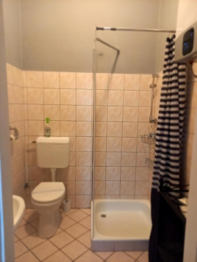 Idill Apartmanhaz B&B Тисафюред Экстерьер фото