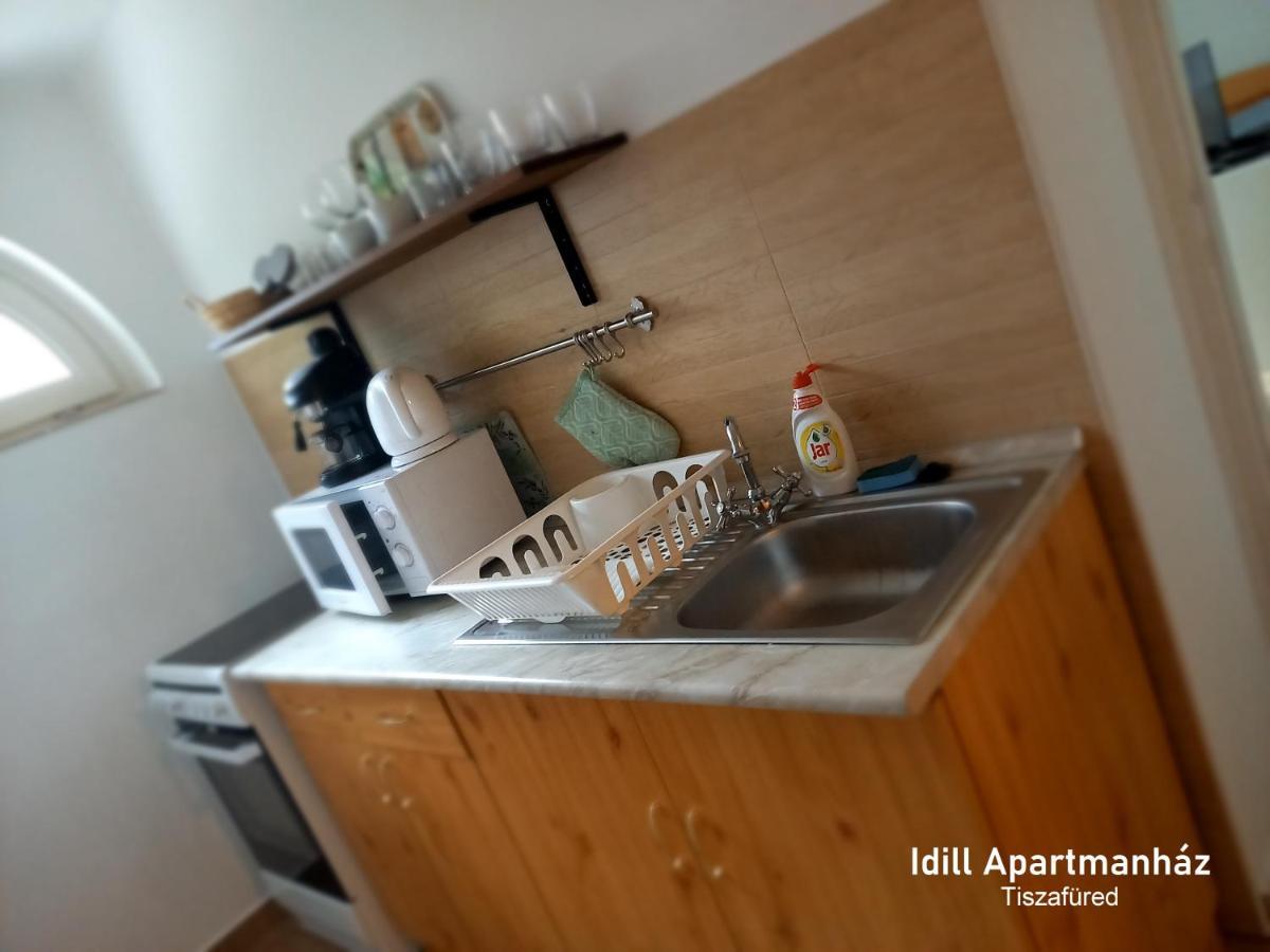 Idill Apartmanhaz B&B Тисафюред Экстерьер фото